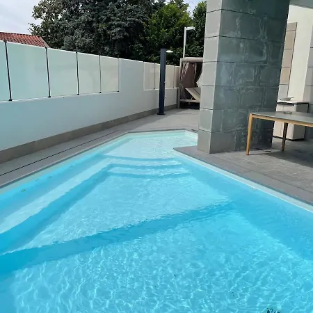 In Citta Con Giardino E Piscina Privati Appartamento *